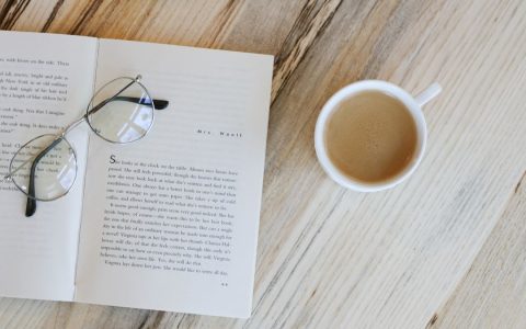 读《聪明的投资者》｜用今日大盘印证一句经典｜分析师视角
